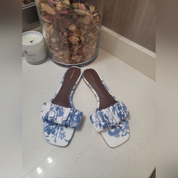 Reformation Shoes - Reformation Blue and White Floral Sandals